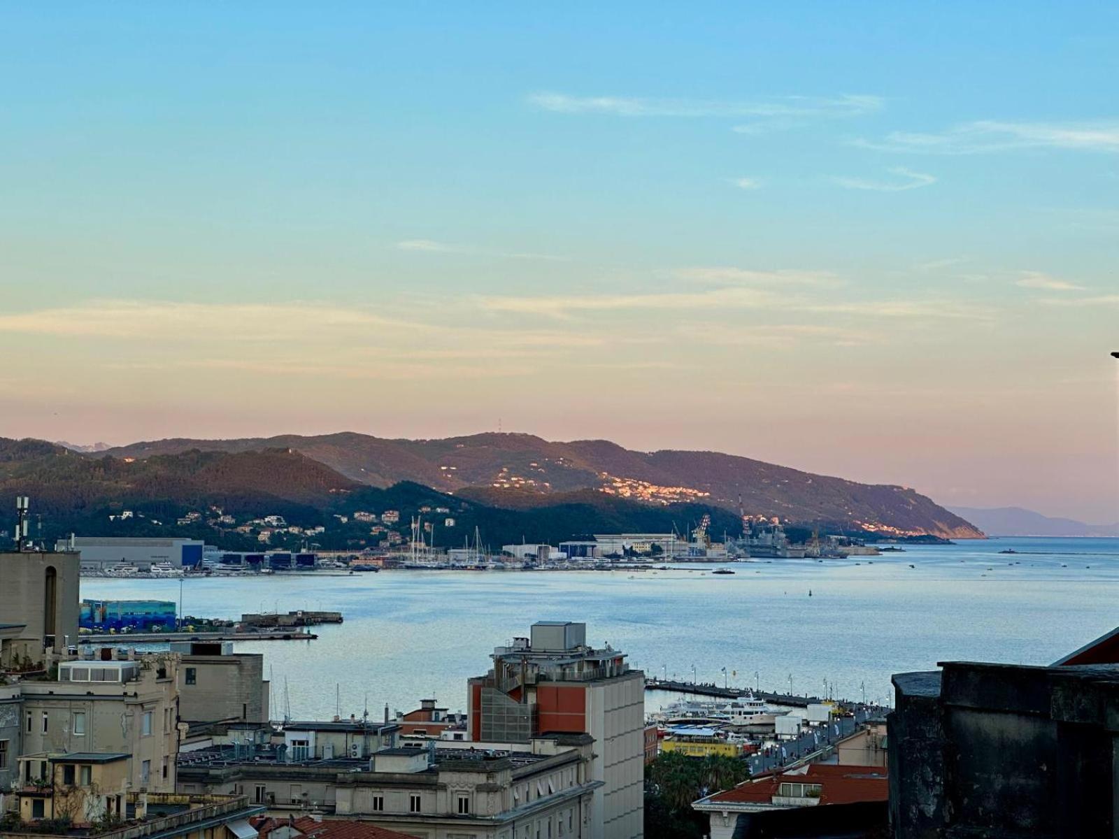 Dalla Patagonia La Spezia Exteriér fotografie